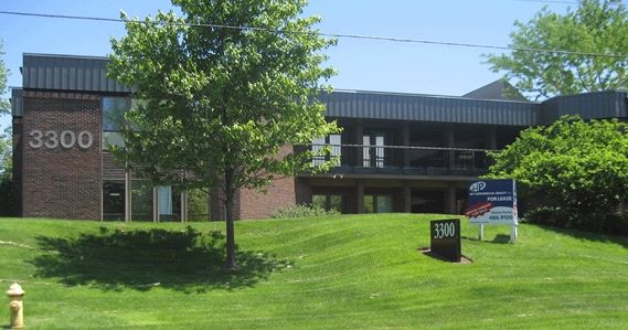 3300 Riverside Dr, Upper Arlington, OH 43221